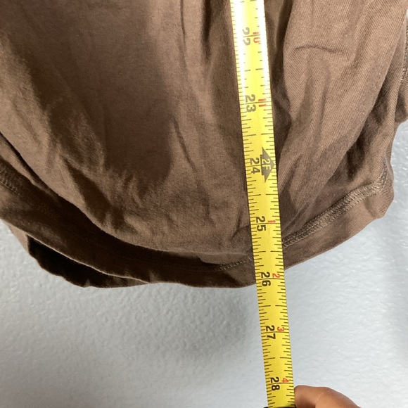 VS YOGA long tunic tank top with side ruching. Workout, pilates. Size small. - Picture 5 of 7